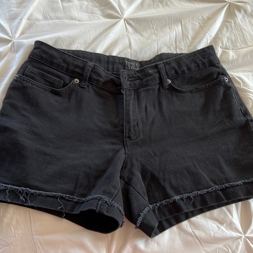 Black denim frayed cuff shorts